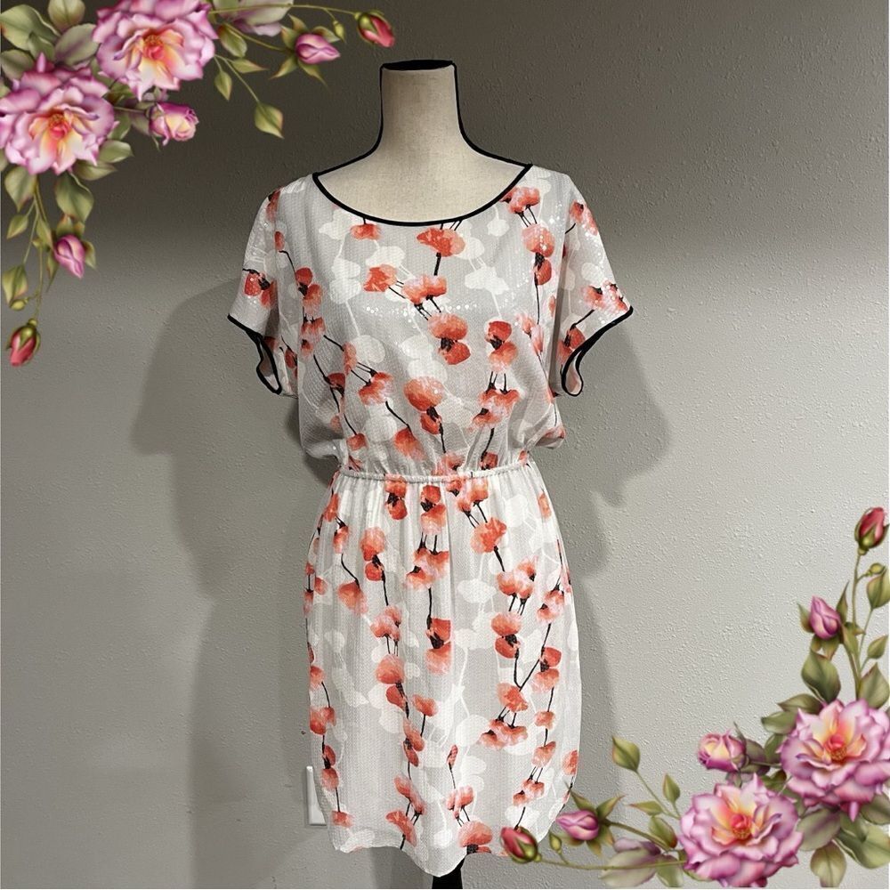 DKNYC short‎ sleeve floral dress with sequins